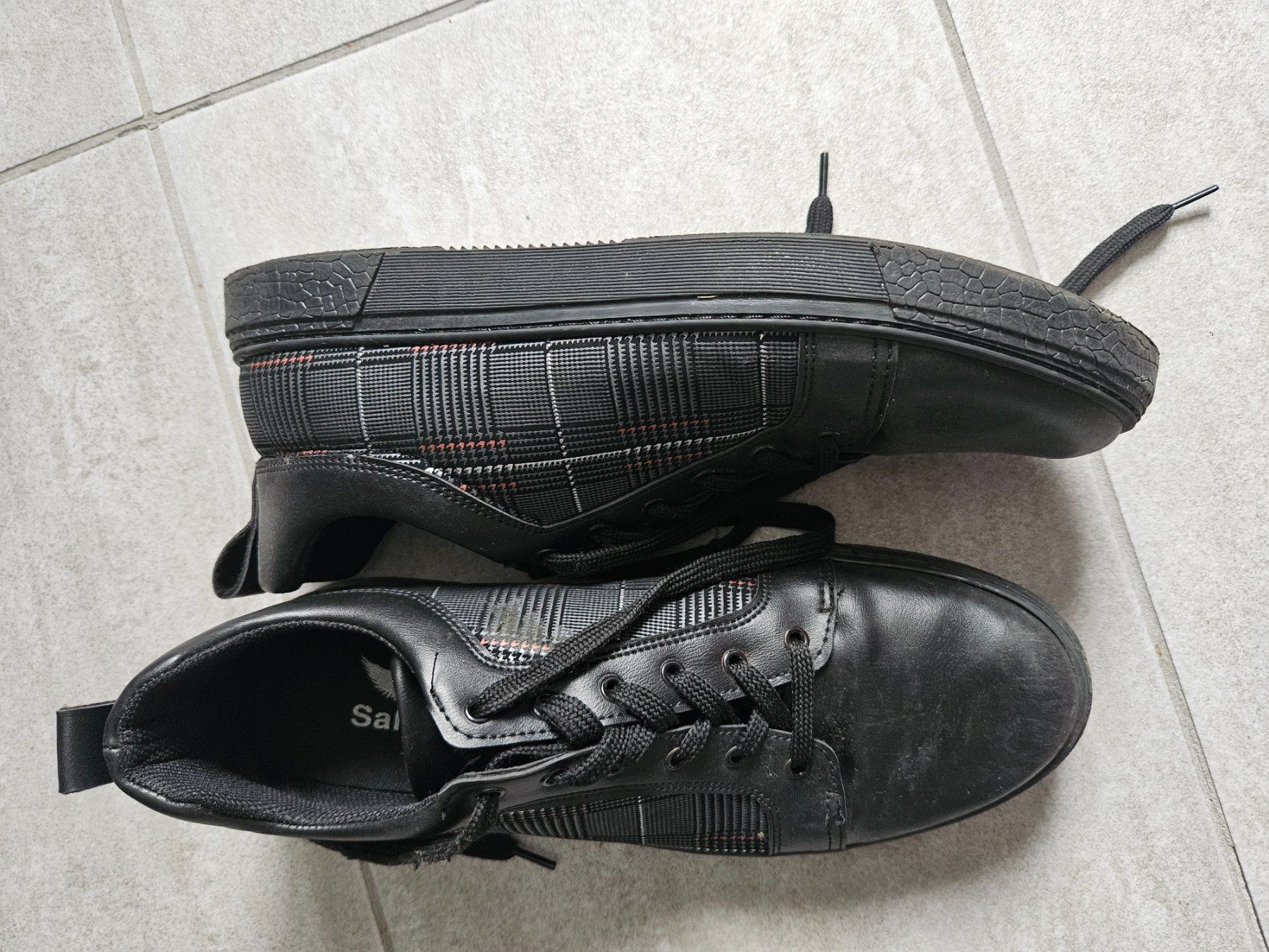 Scarpe da uomo: Schuhe Gr.43 Salazar – Usato da Unterkulm venduto da Sani78 1