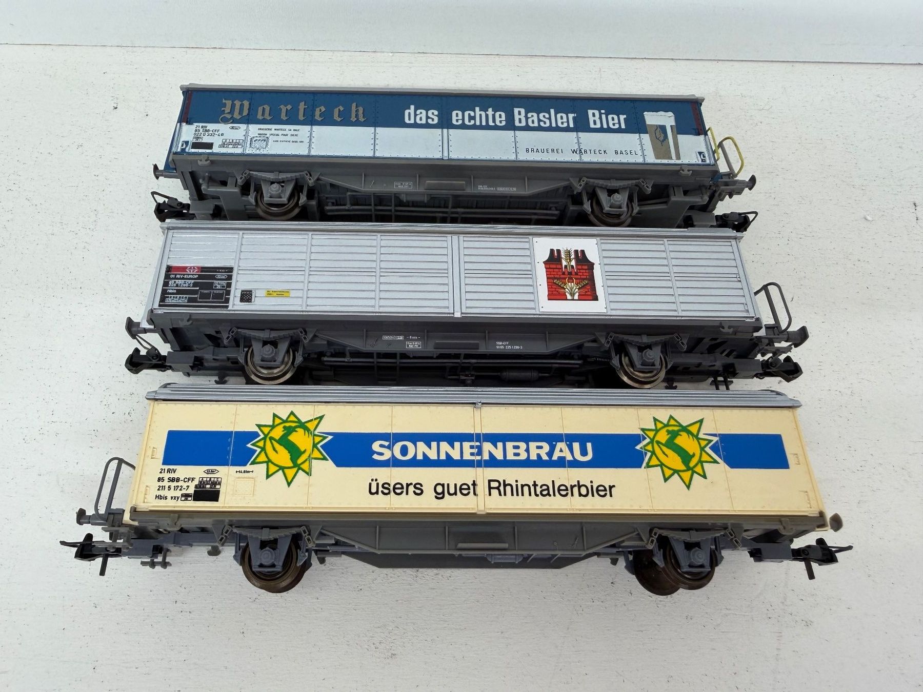 Roco Modellini di ferrovie: Roco  4036 +  46599 +  4340E Güterwagen Bier / Staiber / SBB – Usato da Büsserach venduto da ModellbahnDepot 2
