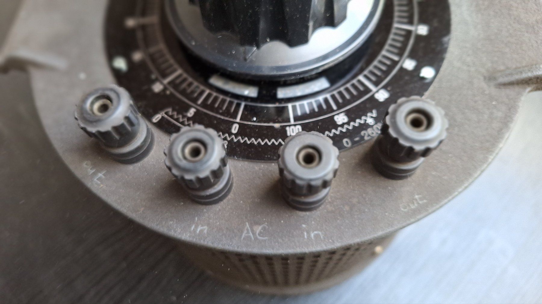 Elektronikbauteile: Variac Stelltrafo Regeltrafo Transformator – Gebraucht aus Oberentfelden von Hvpower 3