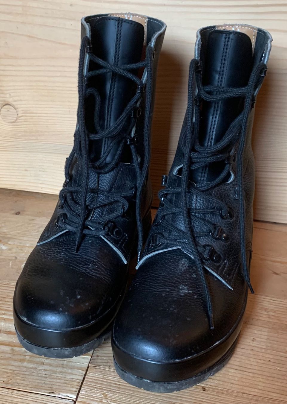 Scarpe da uomo: Kampfstiefel der CH Armee Grösse 285/6 – Usato da Goldingen venduto da Bergler012 3