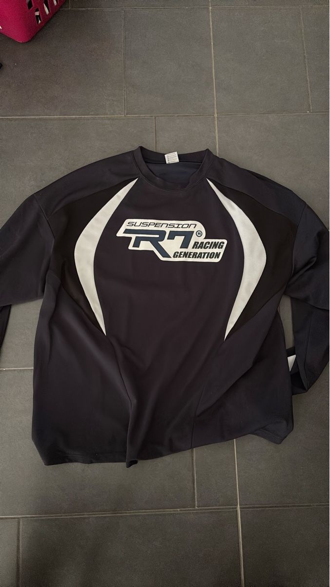 Maglioni & Felpe: R7 Suspension Racing Generation Pullover Schwarz L – Usato da Neftenbach venduto da psu_5dsj