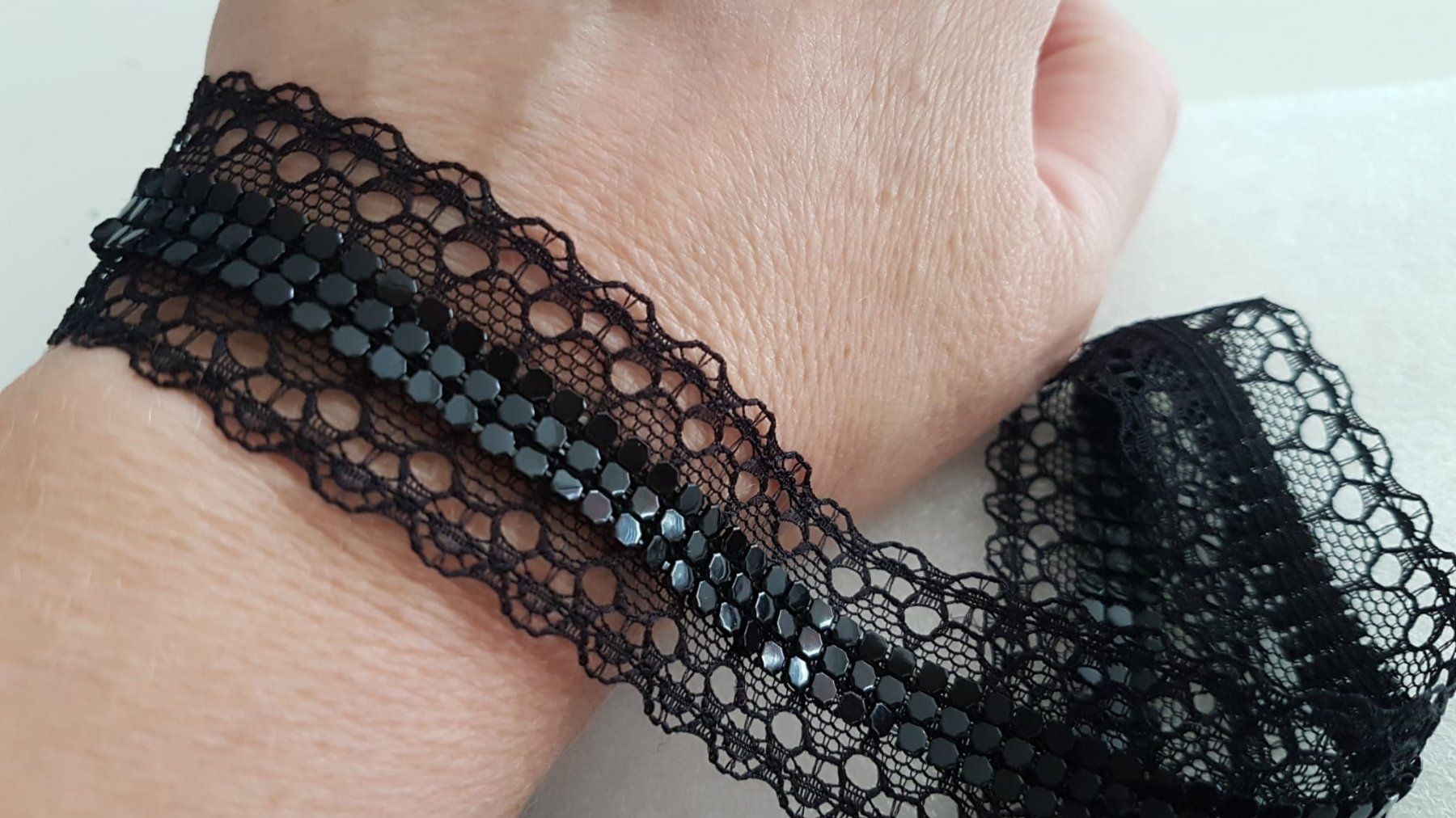 Tessuti: Spitzenband mit Ketten 1,30m. – Nuovo (secondo la descrizione) da Zürich venduto da 280_yc86 1