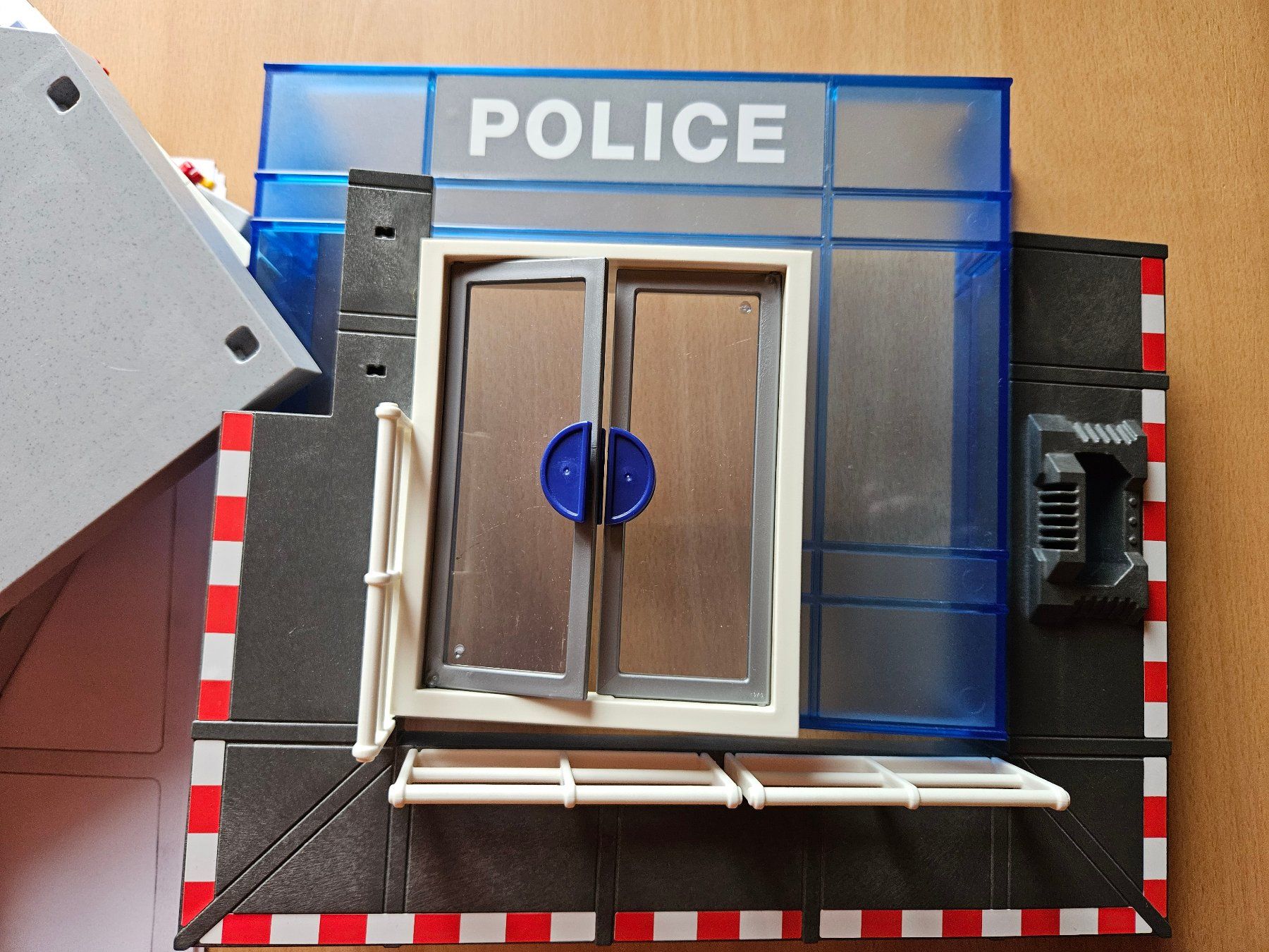 Playmobil Giocattoli: Playmobil 5176 Polizeistation – Usato da Gontenschwil venduto da regentag