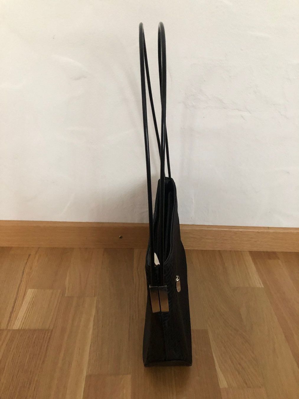 Borse da donna: Handtasche, Schultertasche / schwarz – Usato da Gossau SG venduto da Gusho 3