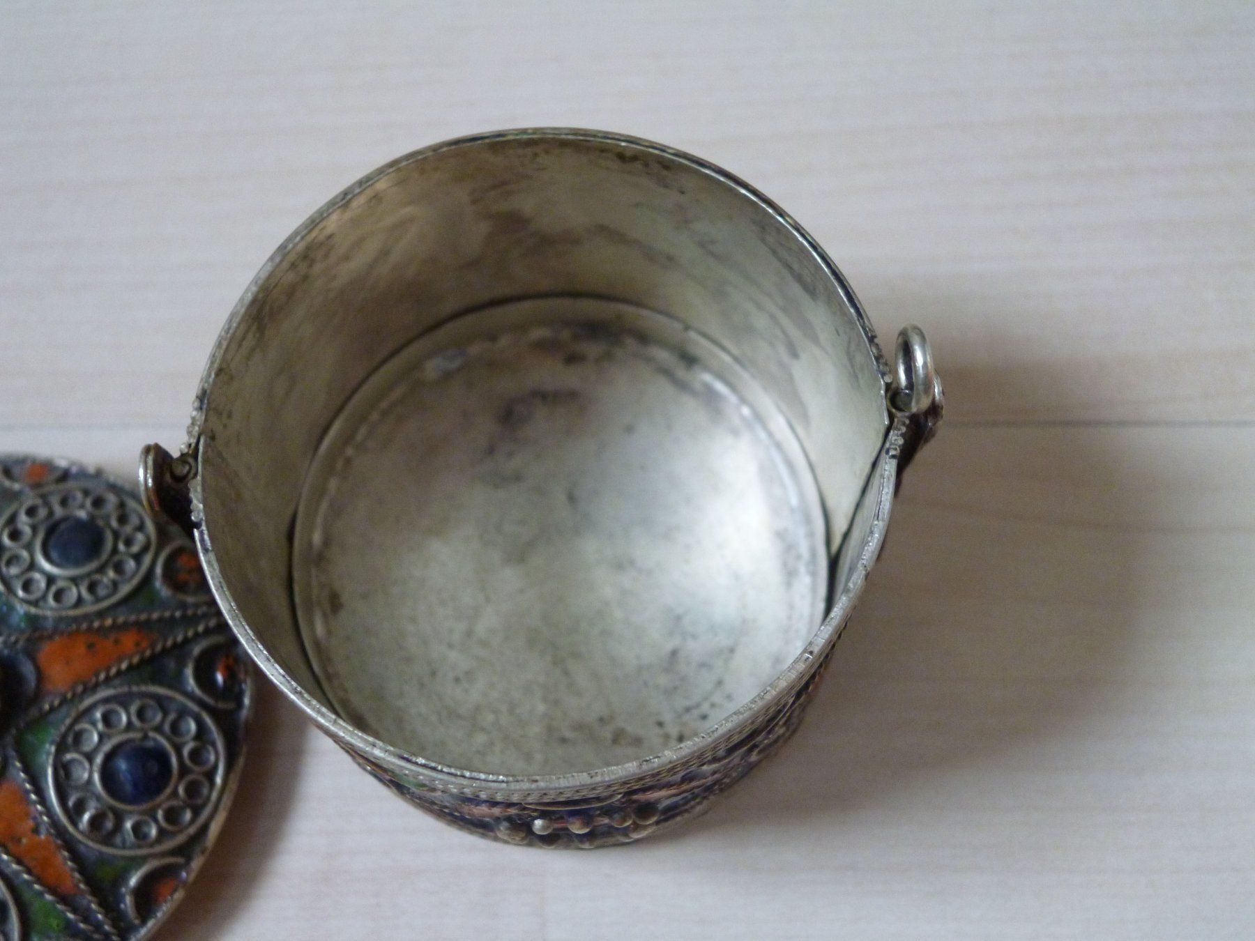 Barattoli: VINTAGE Berber-Schmuckdose DOSE – Usato da Dättlikon venduto da Mamakuga 3