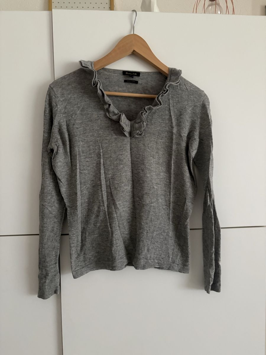 Massimo Dutti Maglioni & Felpe: Pull Massimo Dutti gris avec col volant taille M – Nuovo (secondo la descrizione) da Pully venduto da kaba07