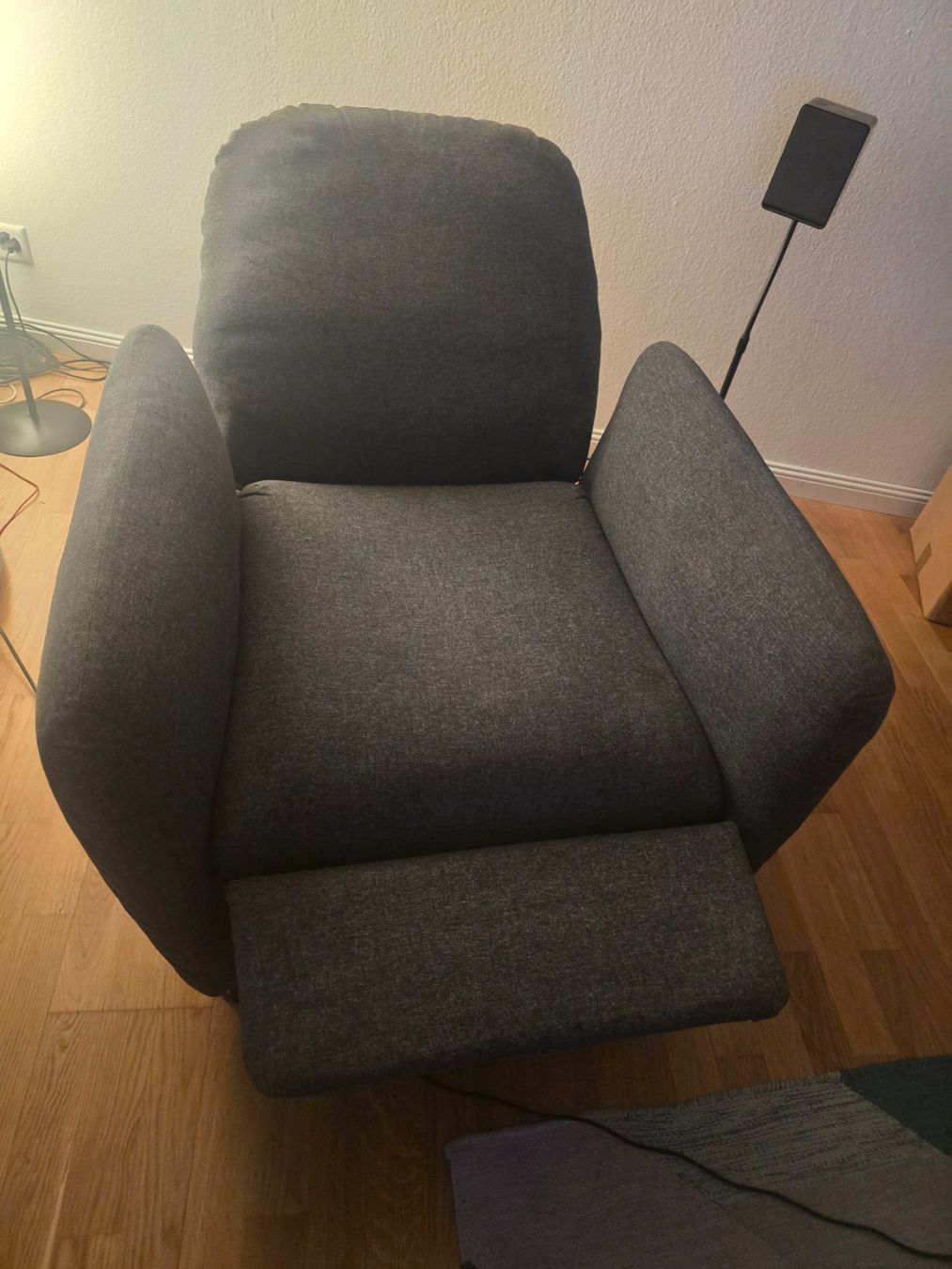 Ikea Sessel: Ikea EKOLSUND armchair – Gebraucht aus Zürich von Alisander 2