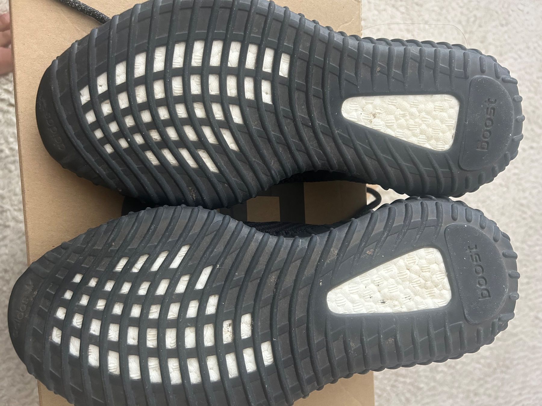 Adidas Herrenschuhe: Adidas Yeezy Boost 350 V2 Static  Gr. 43 1/3 – Gebraucht aus Zürich von Guti90 4