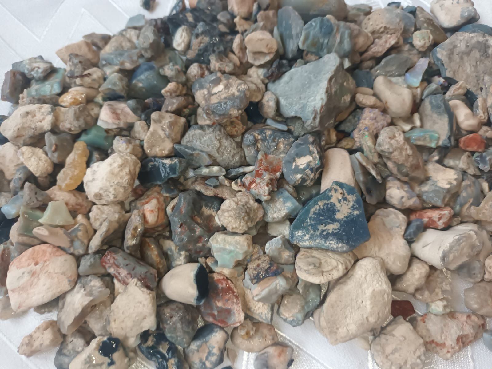 Pietre preziose: Lightning Ridge Opal Rough Parcel – 4,000 ct – Nuovo (secondo la descrizione) da zuerich venduto da Jewlsdesign 5