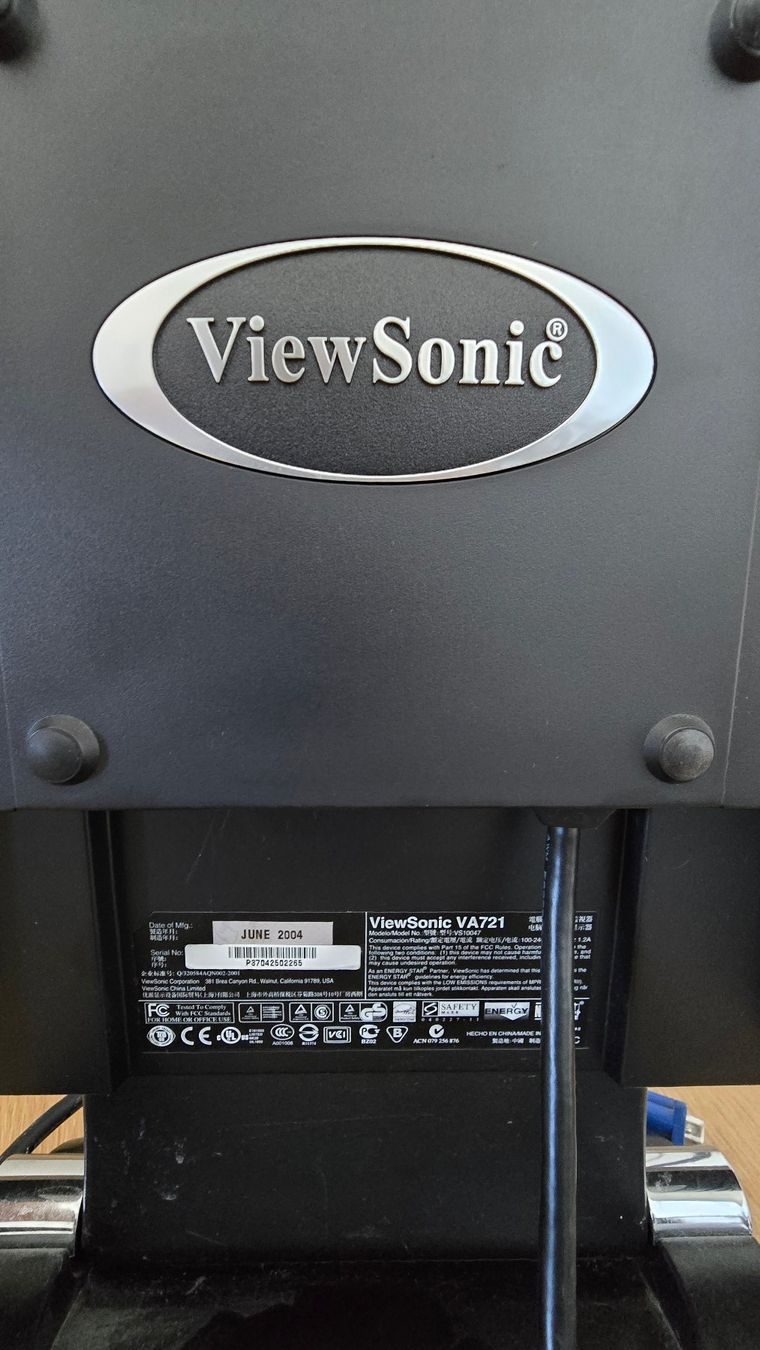 Viewsonic Ecrans: ViewSonic VA721 – D'occasion à Dübendorf par sambadagio 1