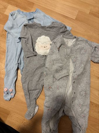 baby clothes perfect for autumn/winter