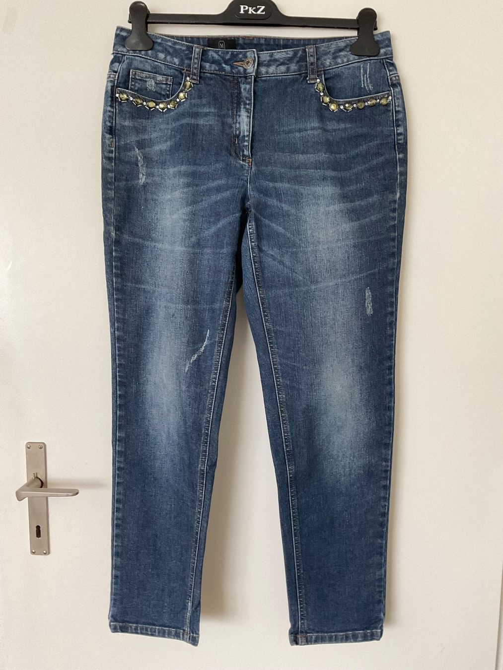 Madeleine Jeans: Madeleine schöne Jeans Gr 40 mit Steinchen – Usato da Urdorf venduto da alda02