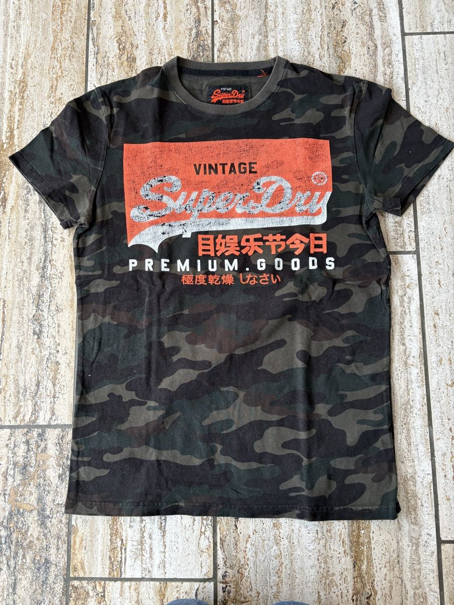Superdry Camicie, T-shirt & Polo: Superdry T-Shirt Gr.S – Usato da Nürensdorf venduto da Yellowstone09