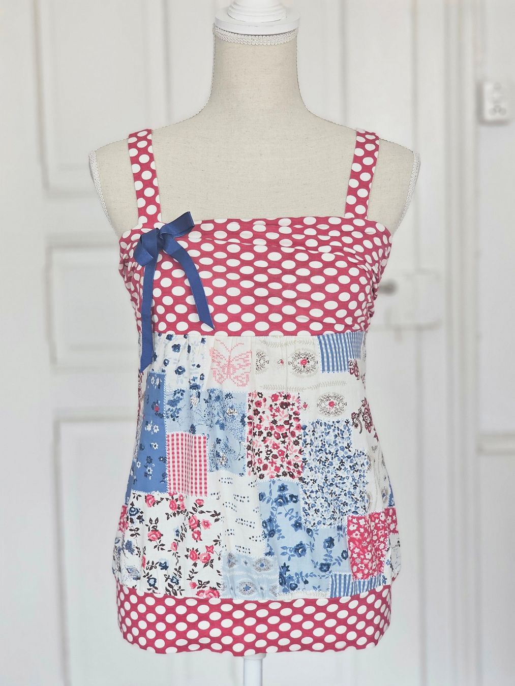Top: Verspieltes Top Patchwork Fornarina Gr. S – Usato da Ried-Brig venduto da Zzyzx