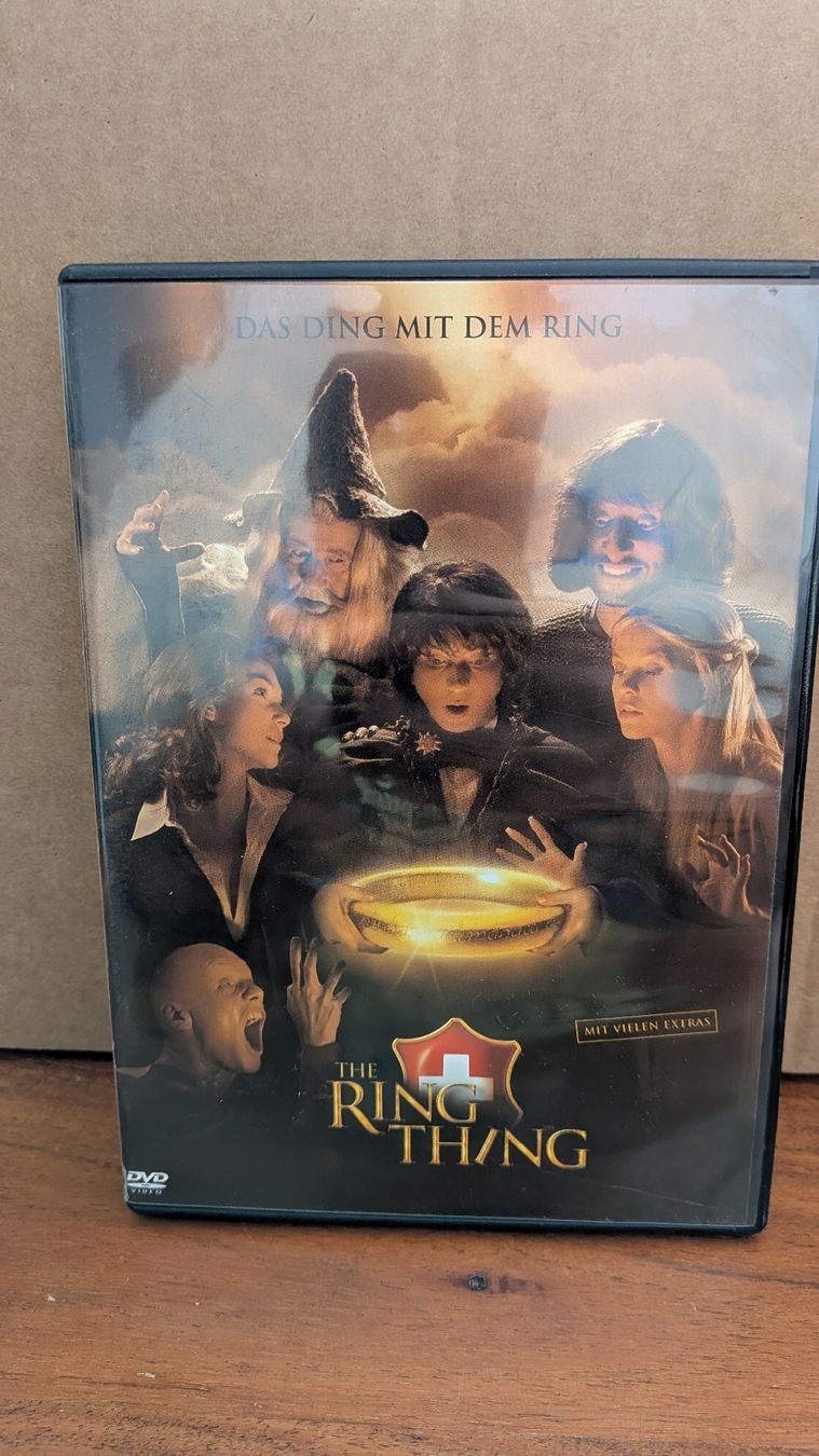 Tutti i DVDs: DVD The Ring Thing Schweizer Film  – Usato da Thun venduto da Pizzamike