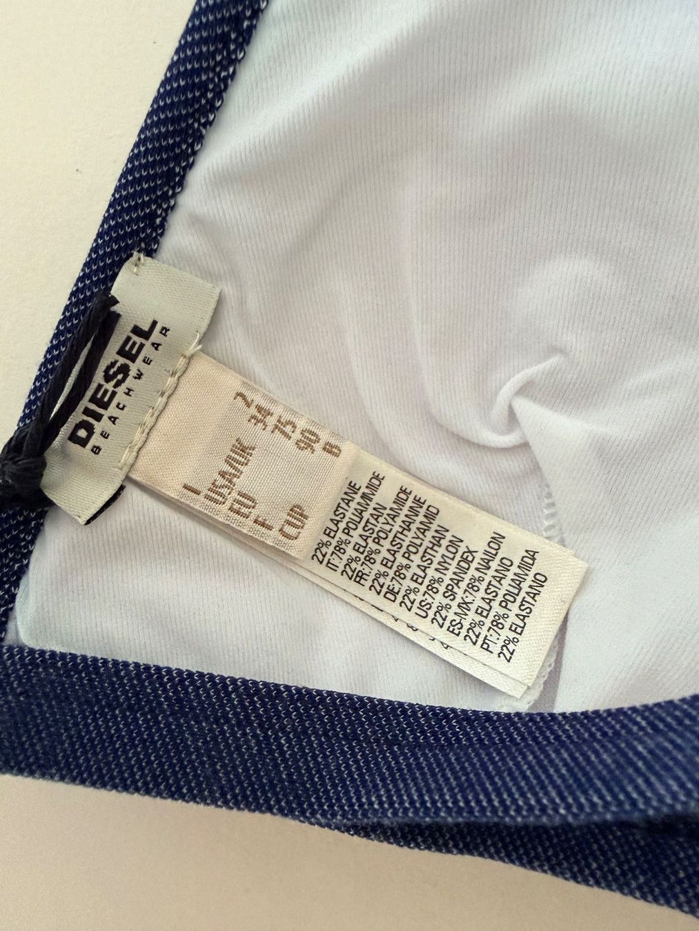 Diesel Costumi da bagno & Bikini: DIESEL, Bikini-Oberteil, Grösse 75B, Farbe Blau – Nuovo e nell'imballaggio originale da Rudolfstetten venduto da gst_g7xl 4