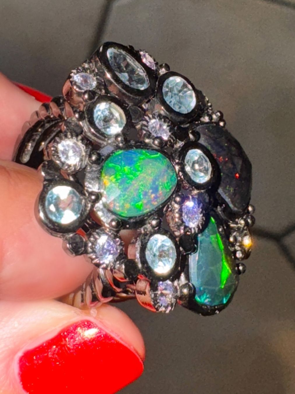 Llan Valls Joies Anelli: Black Opals Blue Topazes Rhodium SS925 Ring – Nuovo (secondo la descrizione) da Birsfelden venduto da Brut 1