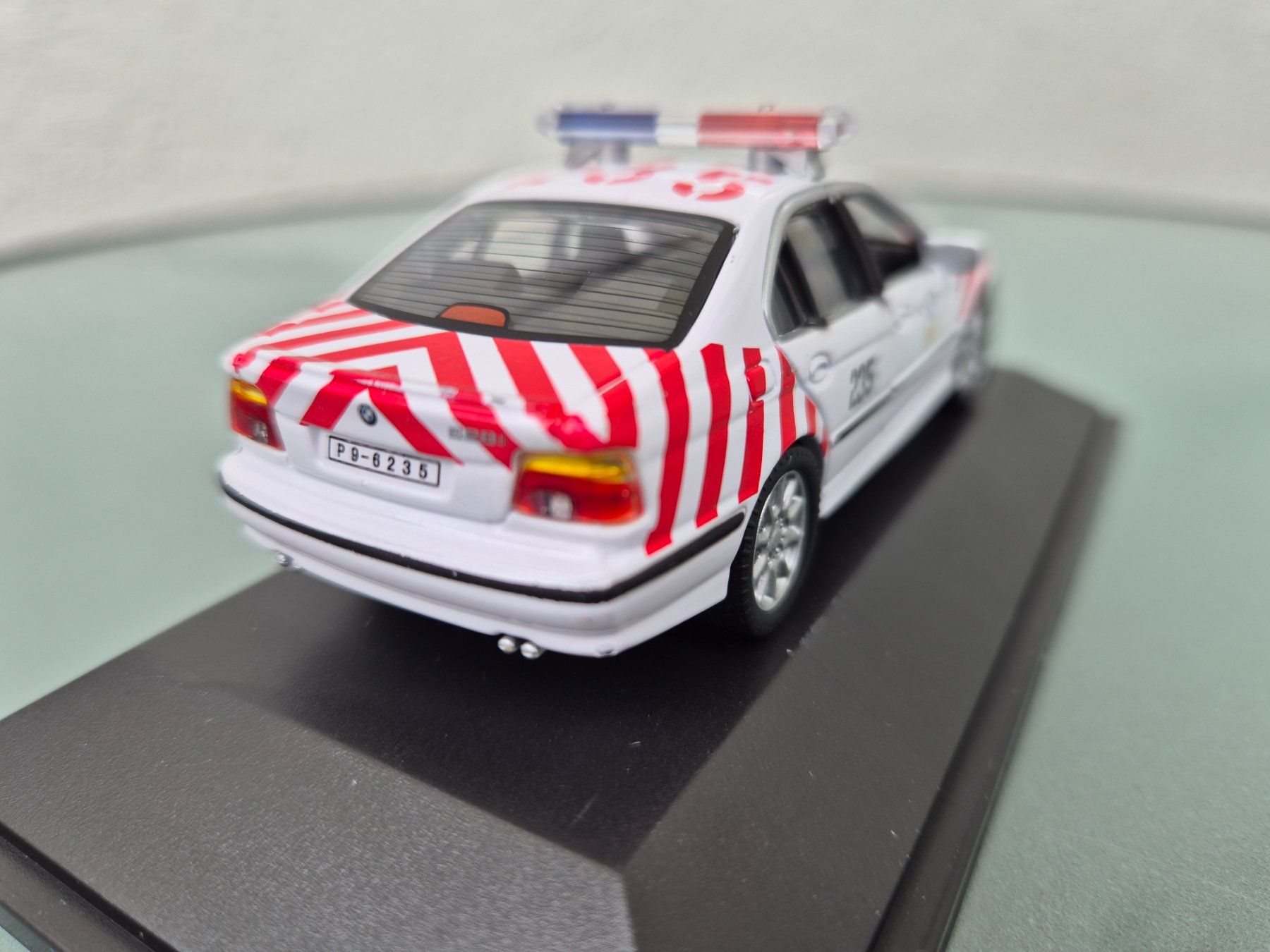BMW Modellini d'auto: BMW 528 Police. 1:43. – Usato da Oberbuchsiten venduto da laffite54 3