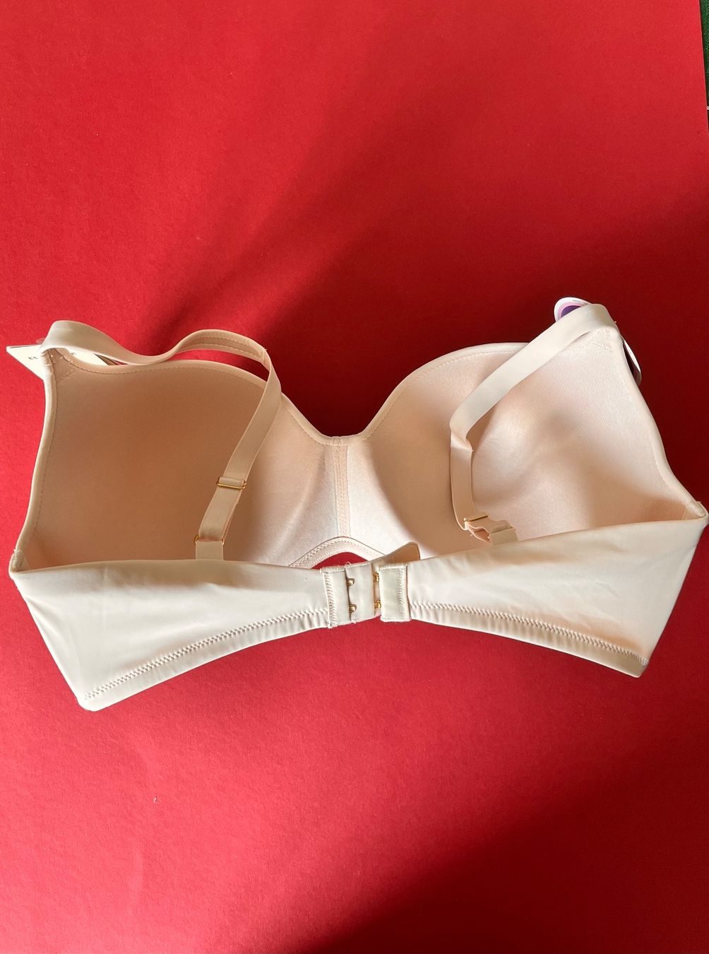 Triumph Altra biancheria intima: TRIUMPH, Body Make-Up Essentials BH, Grösse 80E, Hautfarbe – Nuovo e nell'imballaggio originale da Rudolfstetten venduto da gst_g7xl 5