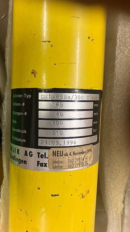 Altri prodotti elettronici: Hydraulikzylinder  – Usato da Tiefencastel venduto da gringo1234 2
