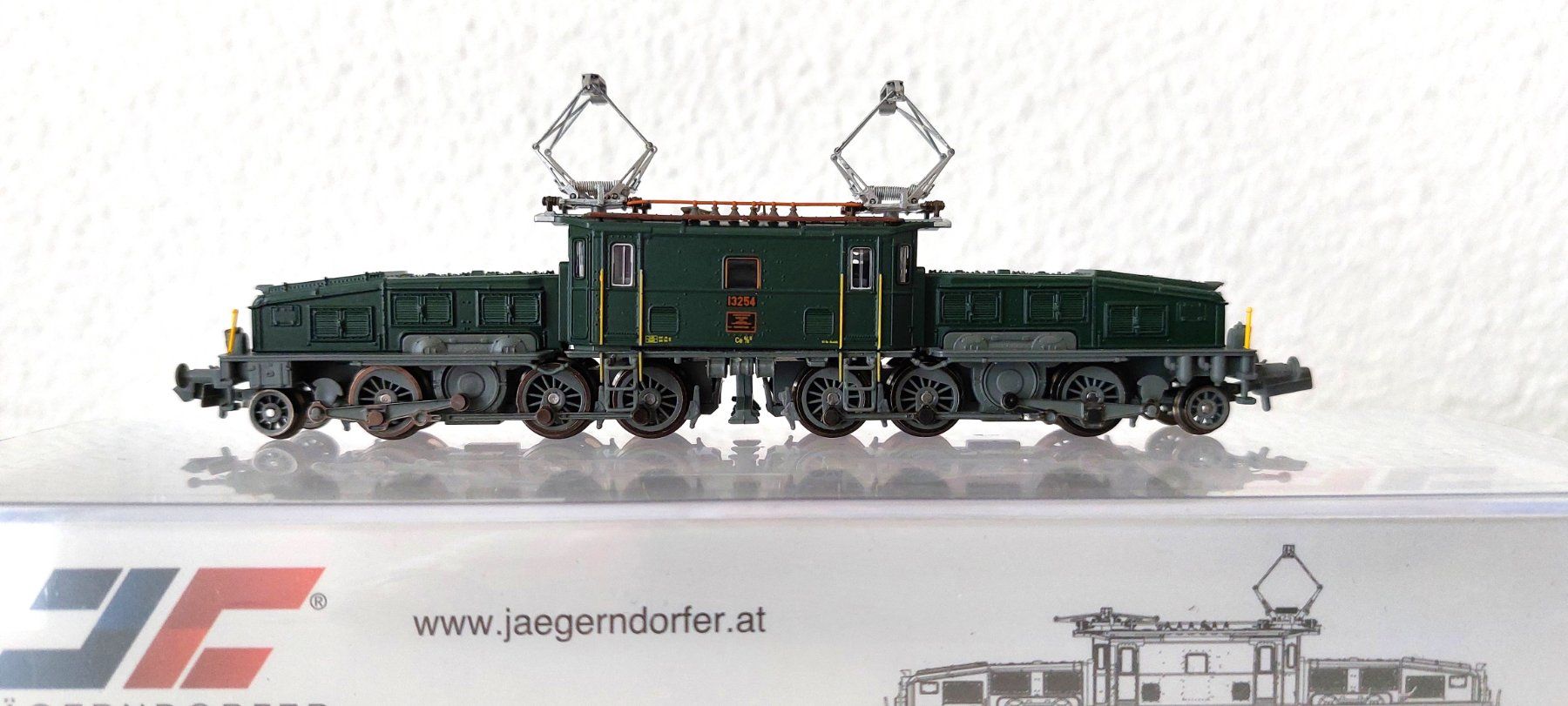 Jägerndorfer Modelleisenbahnen: JC Jägerndorfer Ce 6/8 II SBB DIGITALISIERT – Neu und originalverpackt aus Biberist von Ntrains 3