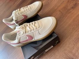 New Nike sneakers - EUR 44