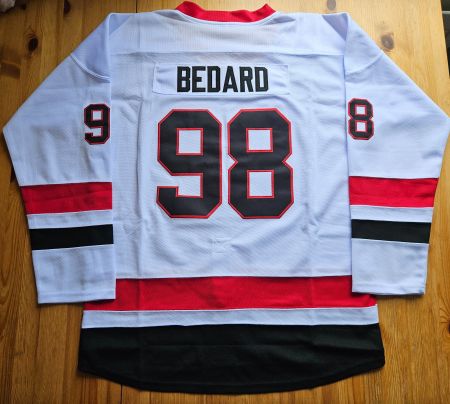 Trikot Chicago Blackhawks #98 Connor Bedard NEU Gr. XL NHL
