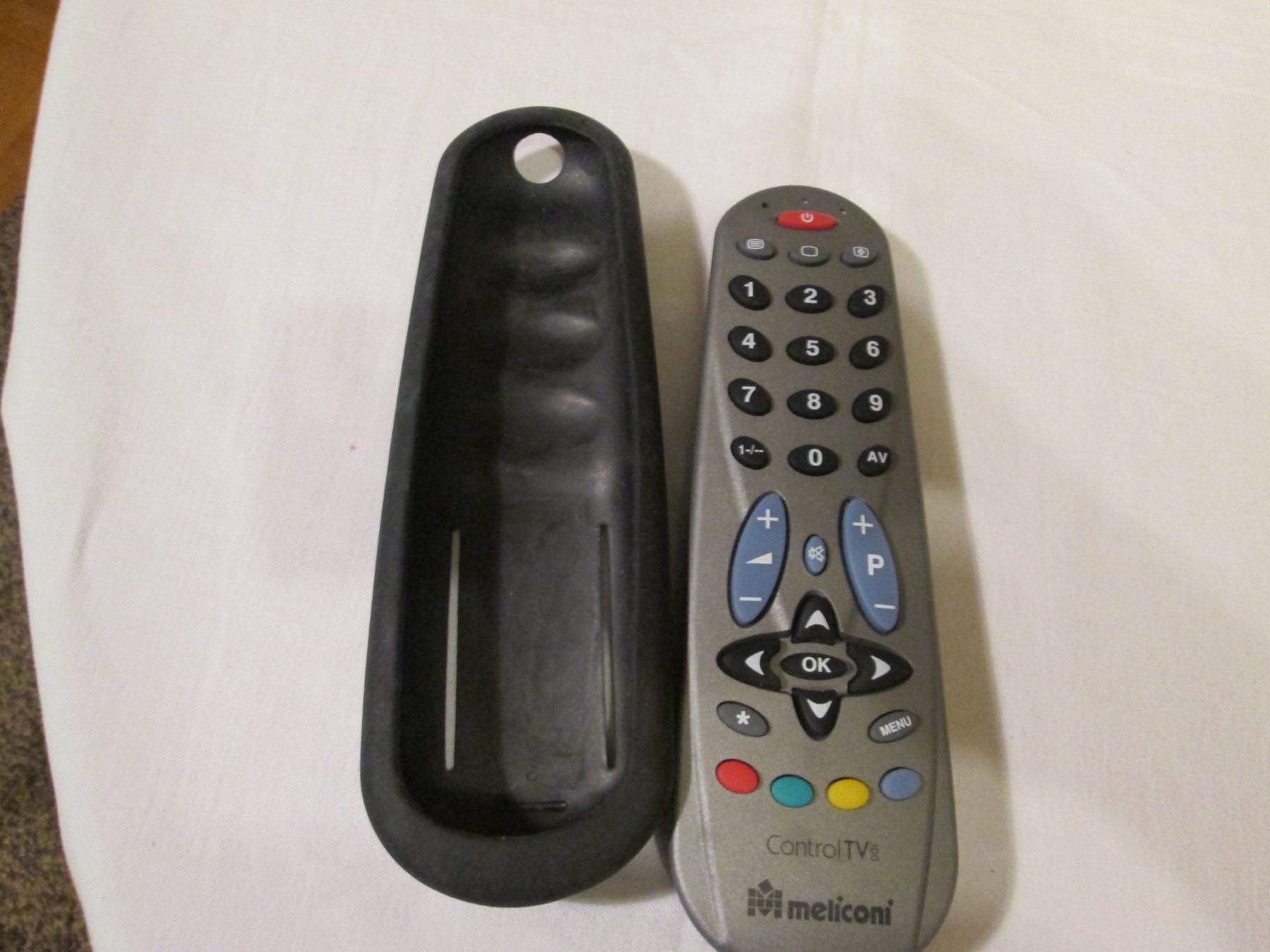 Telecomandi: TÉLÉCOMMANDE MELICONI CONTROL TV 100 (62) – Usato da La Chaux-de-Fonds venduto da Marteaux 5