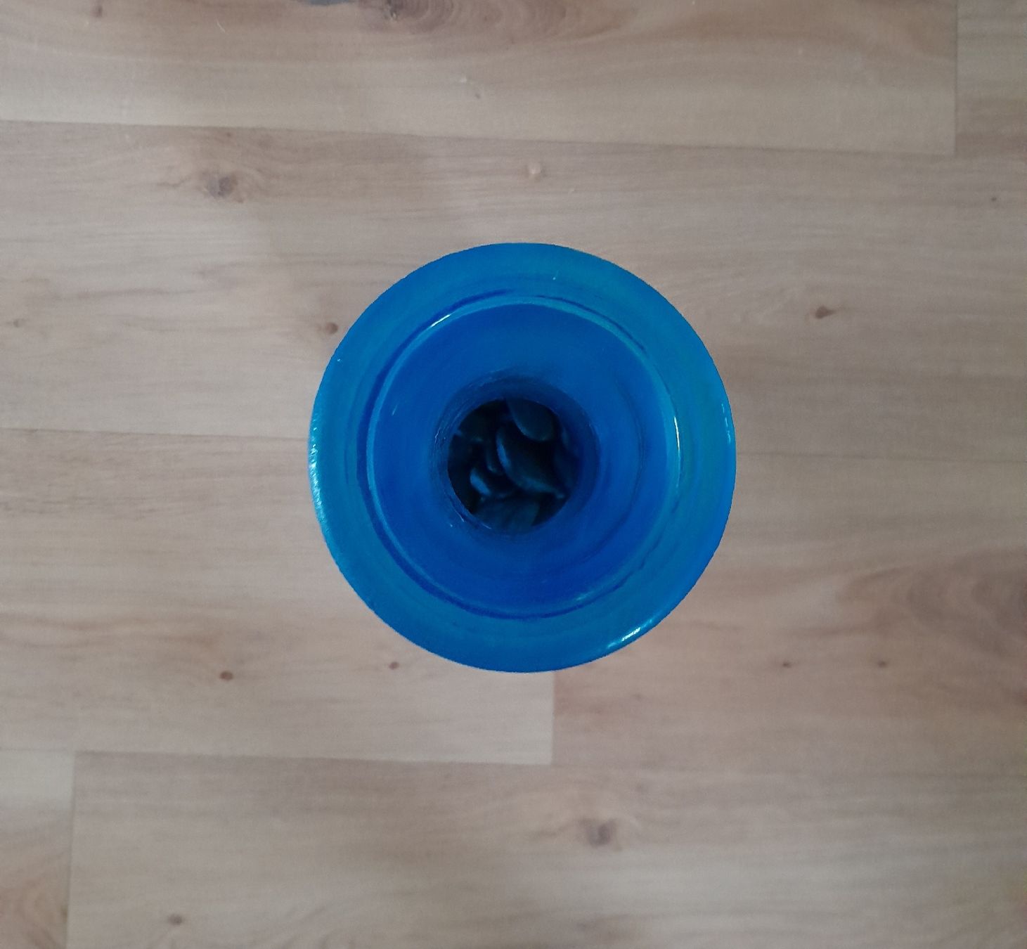 Vase & Récipients: Blaue Glasvase - Zeitloses Design – D'occasion à Lützelflüh-Goldb par Punktesammler 1