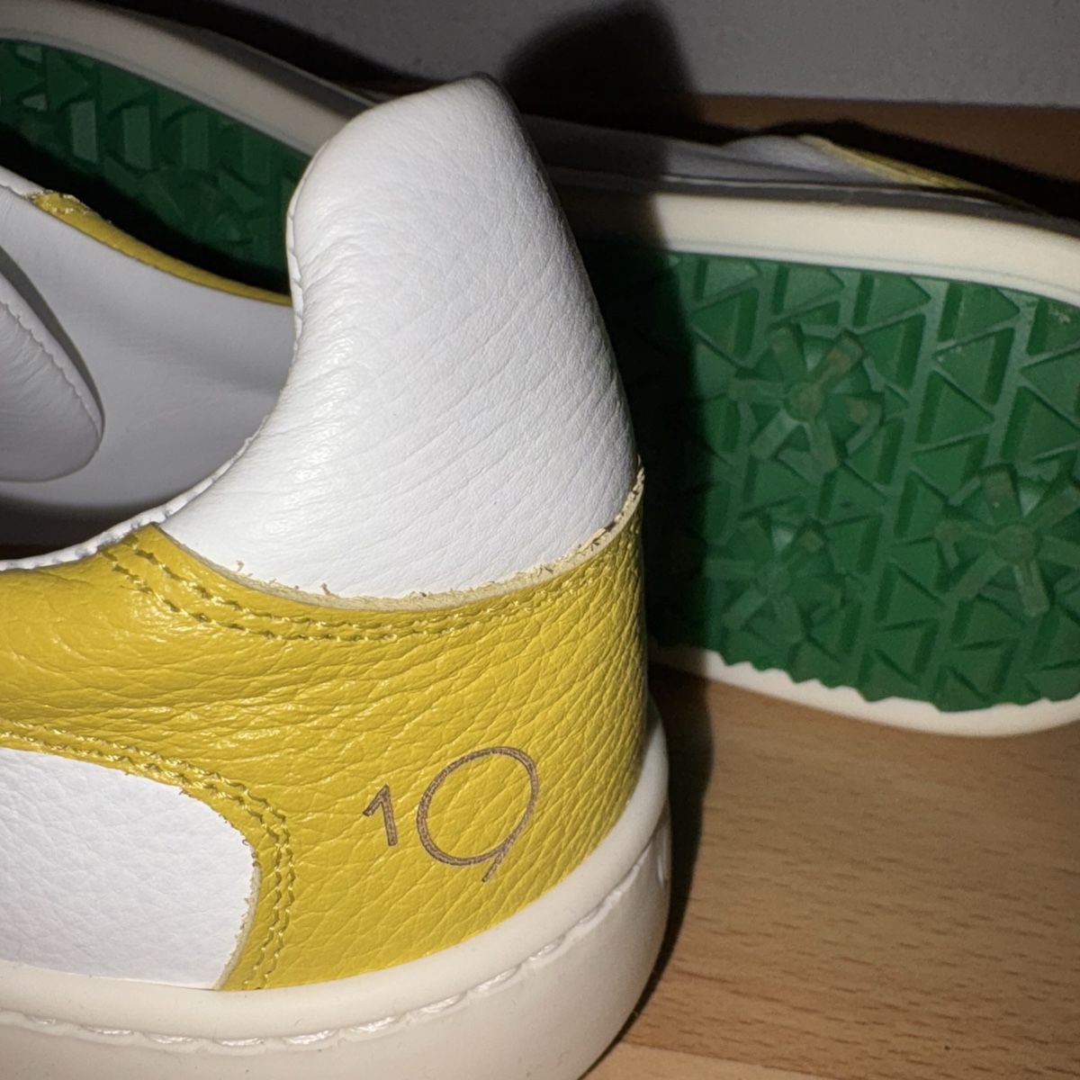 Scarpe da donna: Nineteen Golf Schuhe Gr. 38 – Nuovo e nell'imballaggio originale da Birmensdorf ZH venduto da Soo-Young01 1