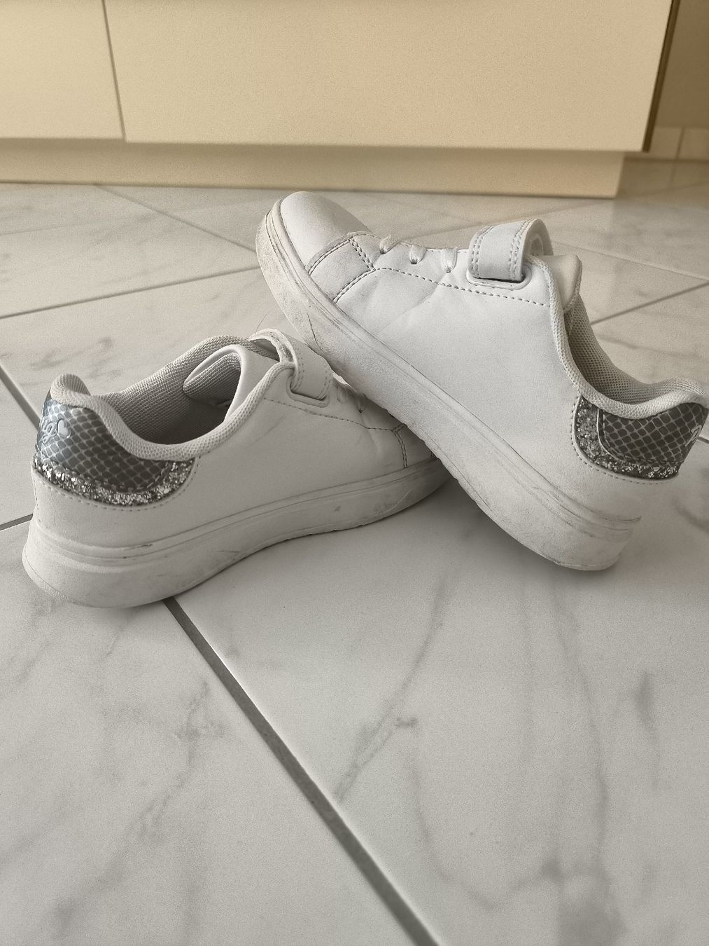 Primigi Scarpe per ragazzi: Mädchen Schuhe gr33 – Usato da Buchs SG venduto da Cor-Pie 1