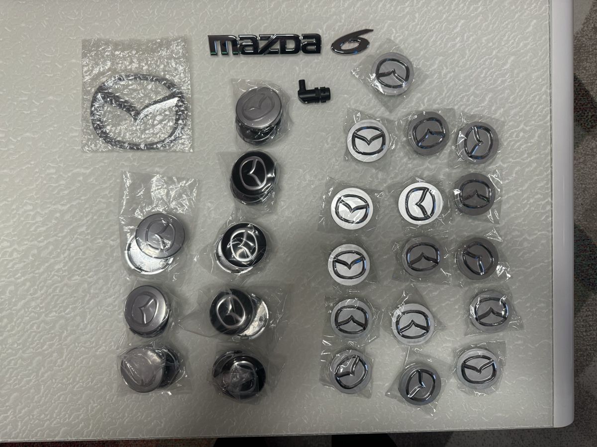 Mazda Toutes les pièces auto: Mazda Nabendeckel – Neuf avec emballage d'origine à Frauenfeld par Pknez