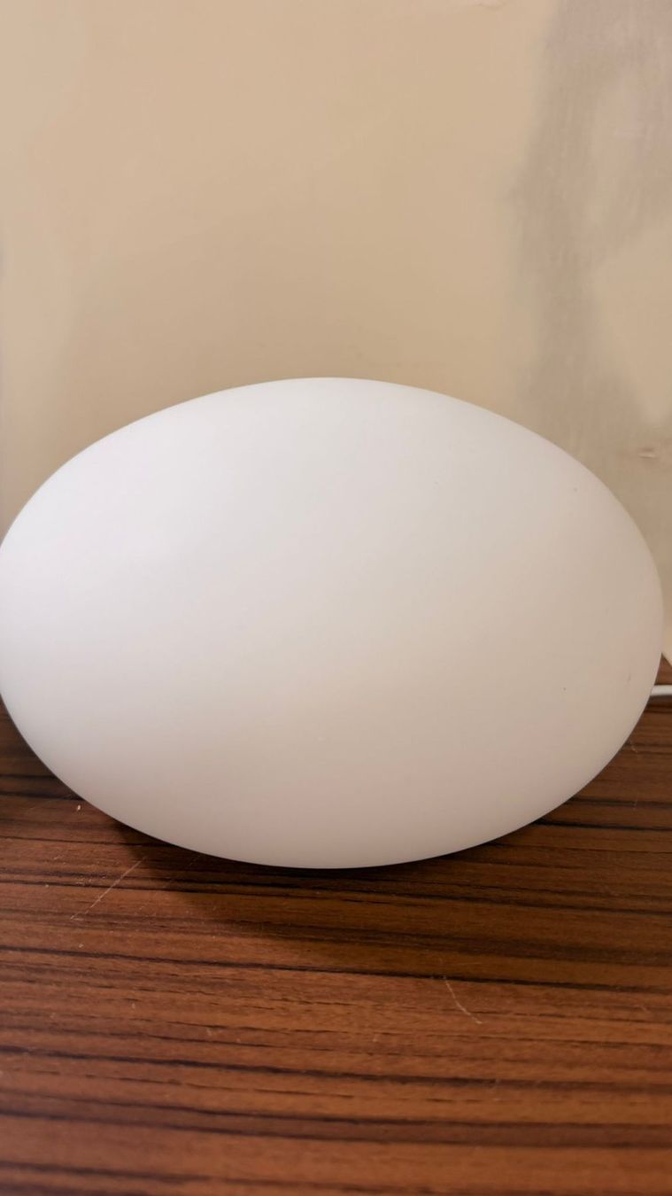 Lampade: Space Age Tischlampe in Kieselsteinform Opalglas, 2x – Usato da Rickenbach ZH venduto da Der-Insider 2