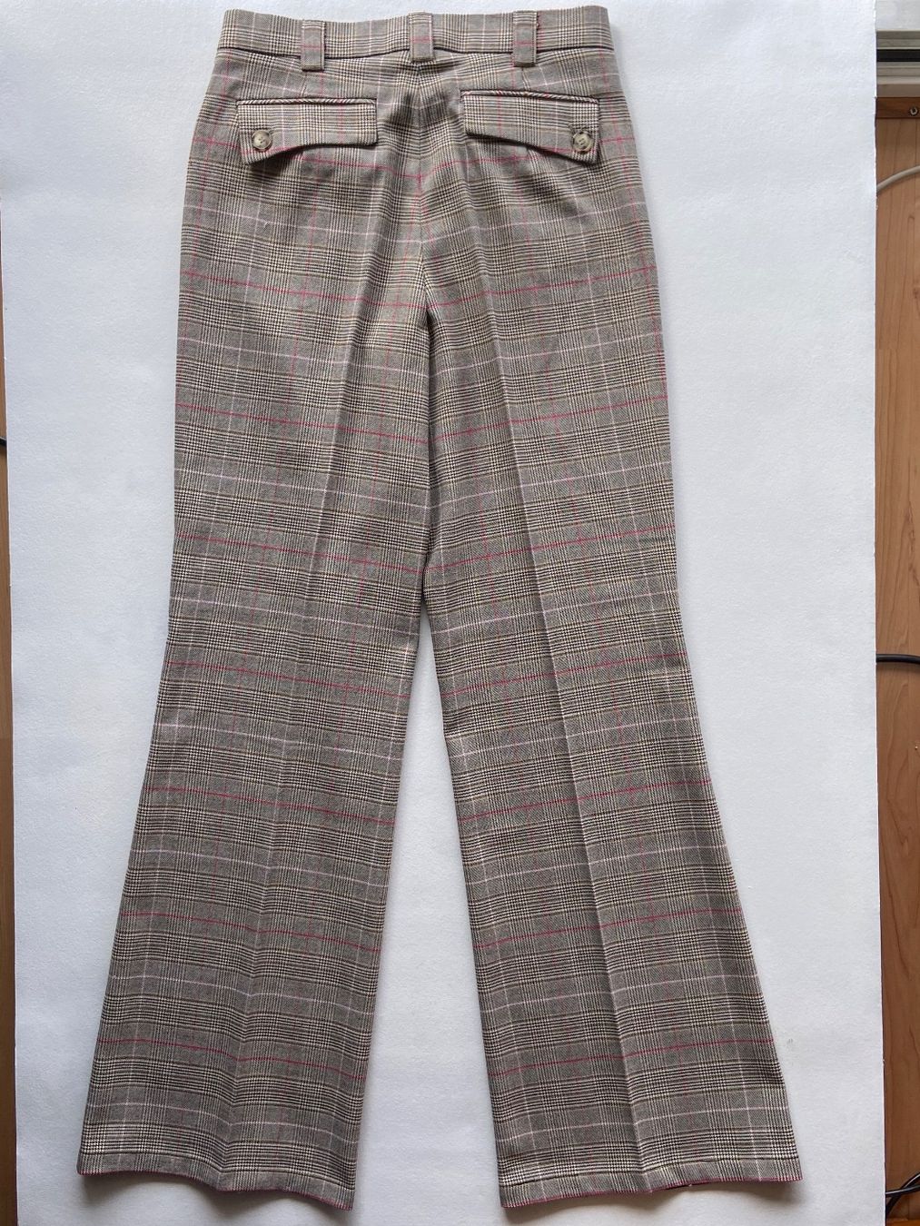 Pantaloni: Damen-Karohose: Grösse 34, "Best Connections" – Usato da Lenzburg venduto da han_bx8b 1