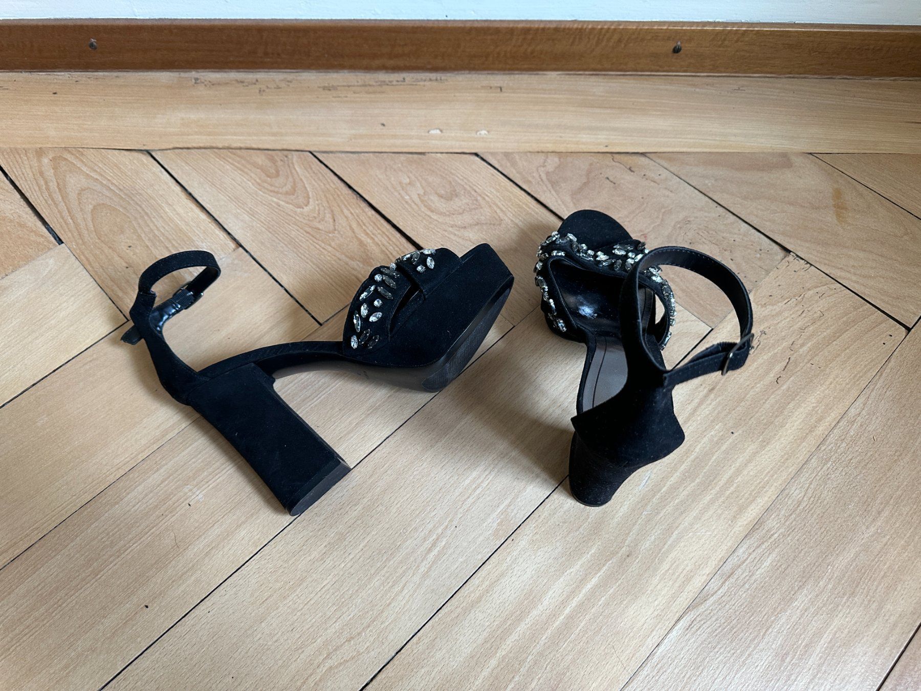 Mango Scarpe da donna: MANGO - Plateau Sandalette Pumps schwarz 39 – Usato da Zürich venduto da Diazaio 3