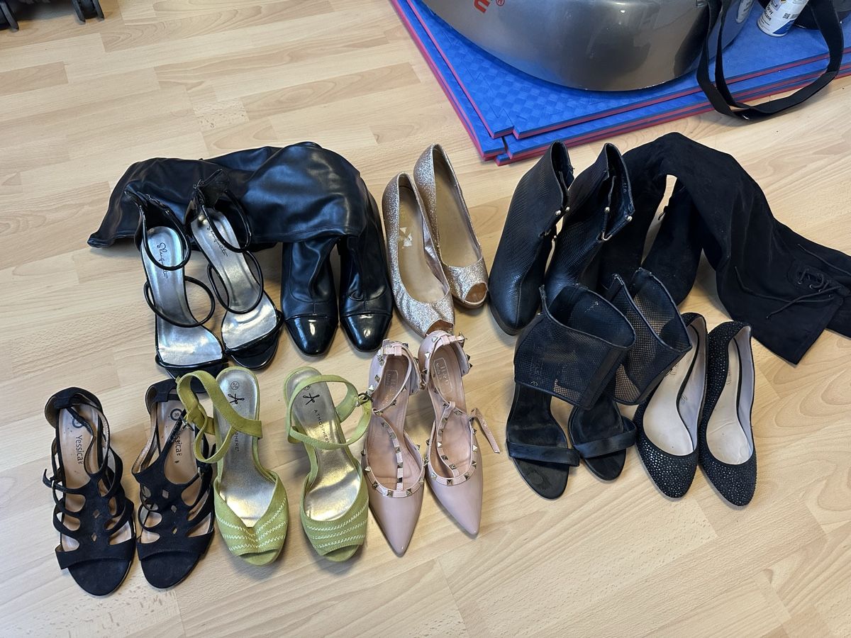 Scarpe da donna: 10 tolle High Heels - Grösse 40 – Nuovo (secondo la descrizione) da Au ZH venduto da noura 2