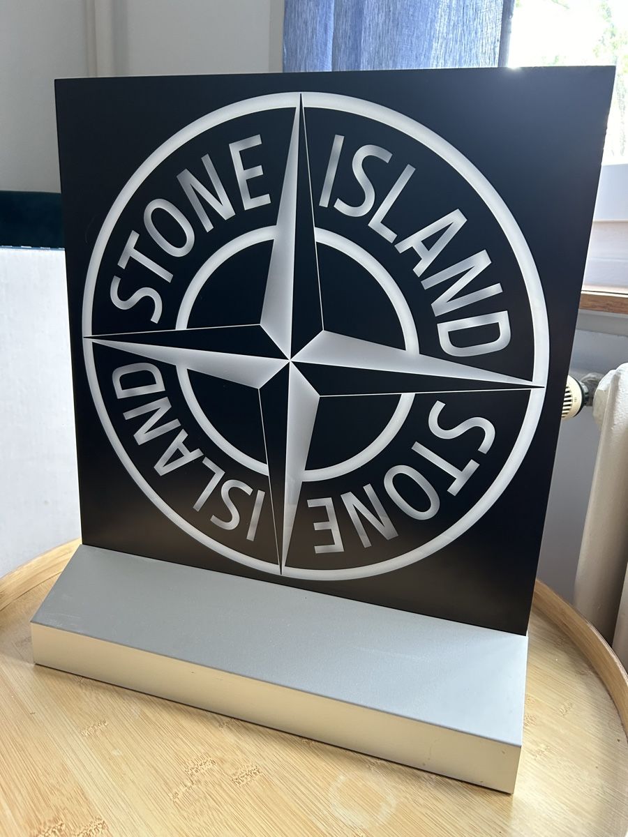 Lampen: Stone Island shop Lampe Leuchte – Gebraucht aus Bern von floorball_zoro