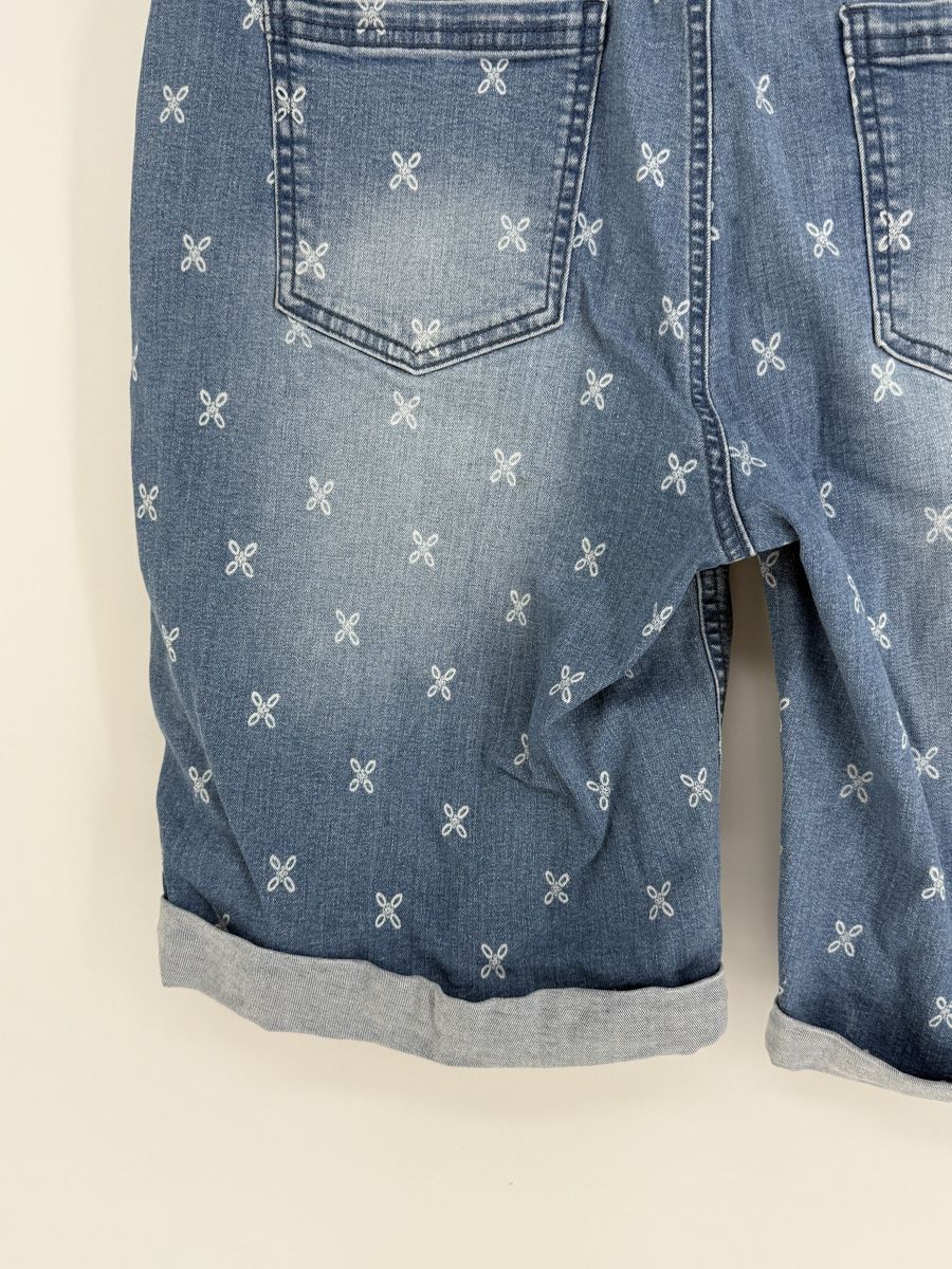 Tchibo Hosen: Jeans Shorts Gr. 44 von essentials by Tschibo  – Gebraucht aus Auenstein von moin. 1