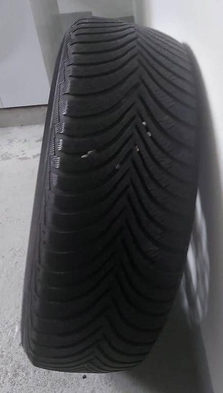 Michelin Pneumatici & Ruote complete: Winterreifen mit Felge – Usato da Bülach venduto da ICEMAN2304