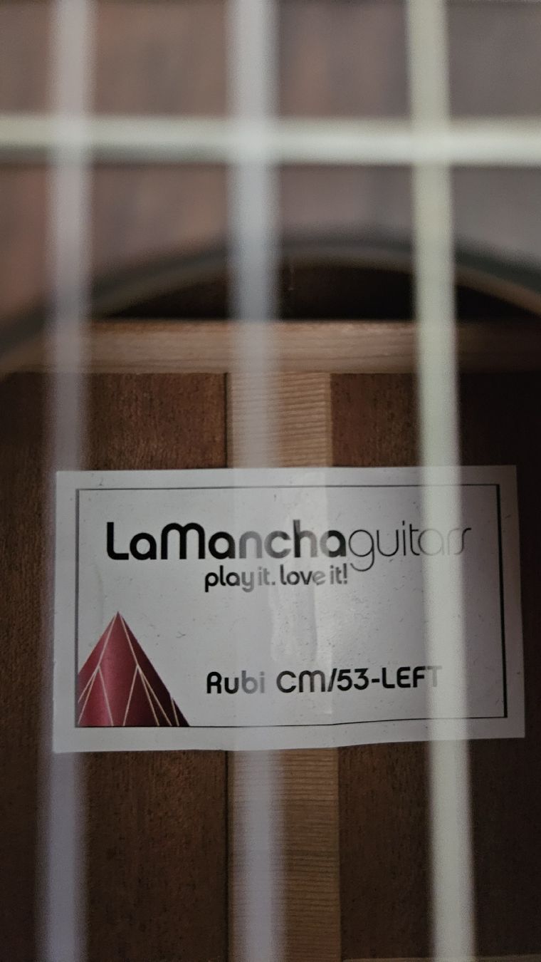 Strumenti musicali: La Mancha Rubi CM/53-LEFT Gitarre mit Tasche – Usato da Zürich venduto da yerzy 1