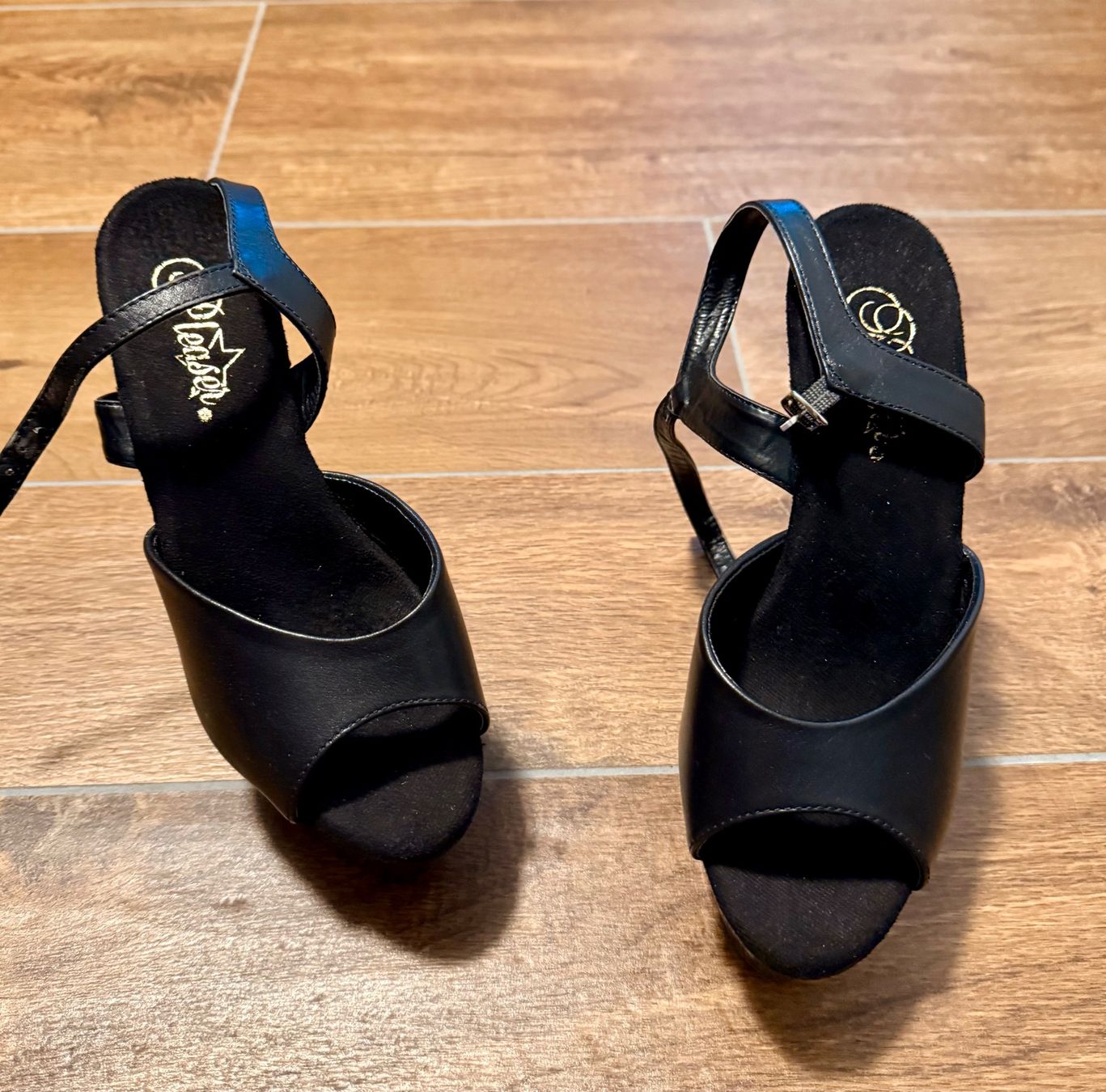 Scarpe da donna: Pleaser Heels – Usato da Fällanden venduto da Pilli91 2