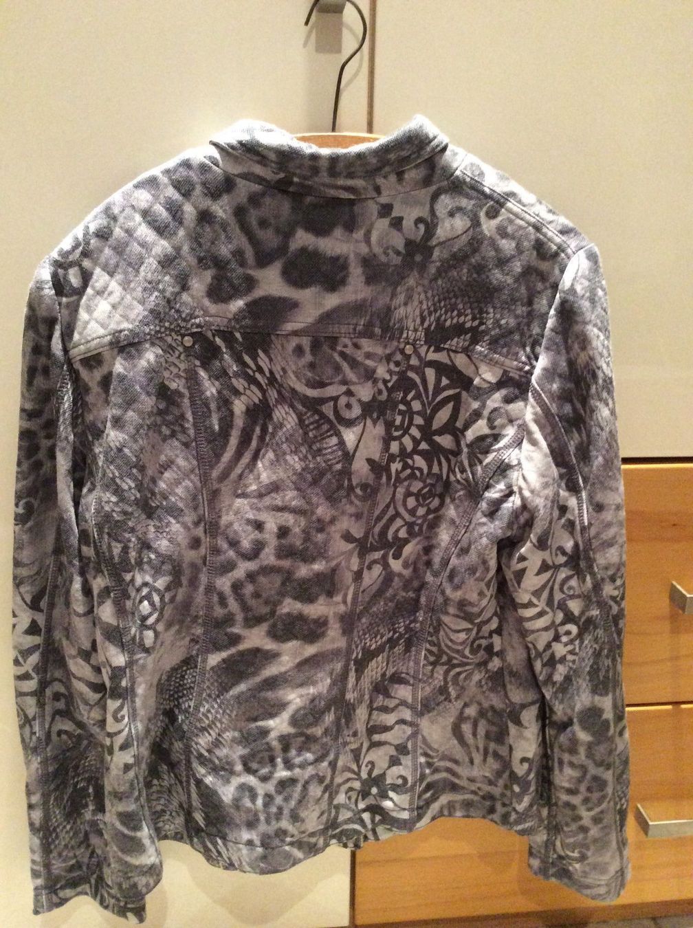 Jacken: Jacke – Gebraucht aus Bülach von Jackybabue 1