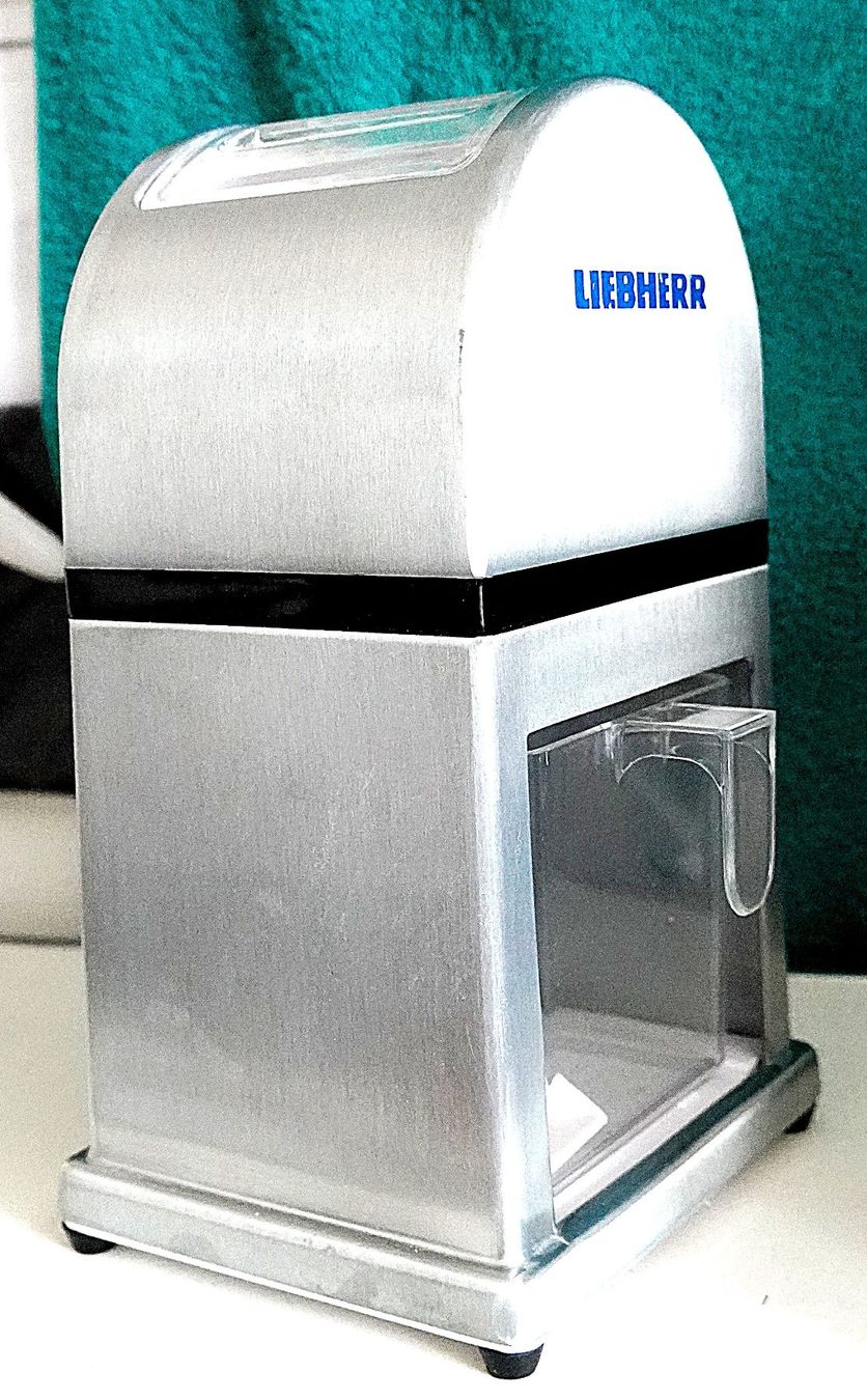 Elettrodomestici da cucina: Eis-Crusher Eiszerkleinerer Lieberherr – Usato da Baar venduto da 2cvbaar 3