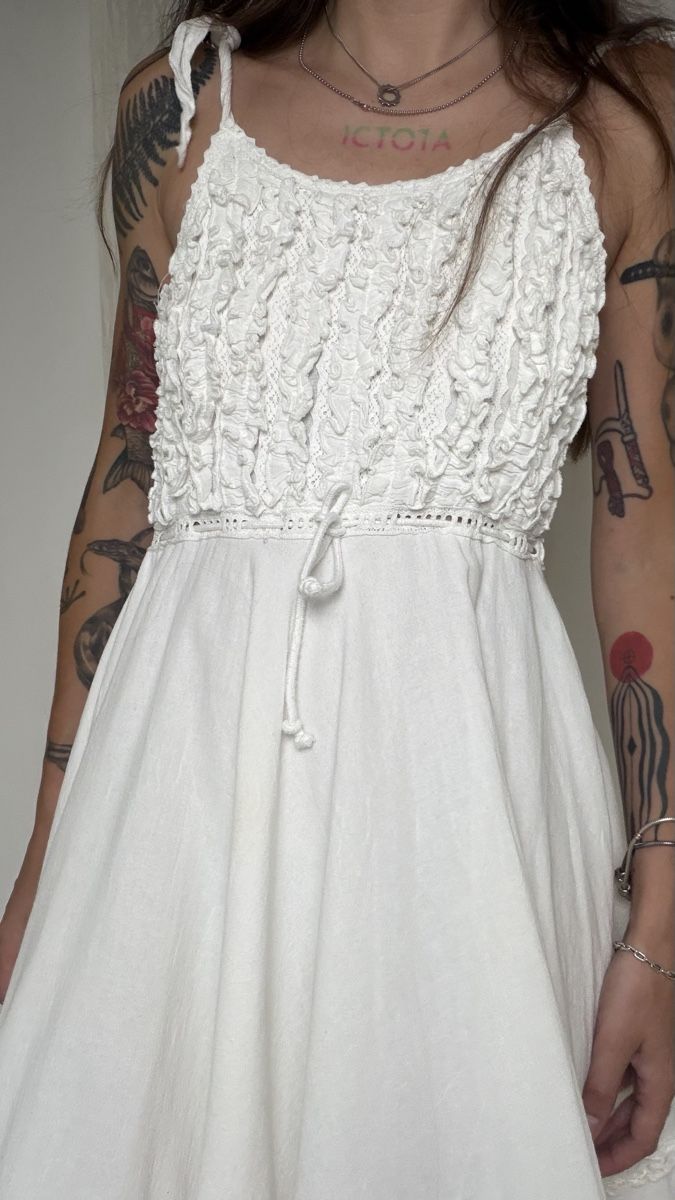 Kleider: Cotton White Dress Size M – Gebraucht aus Knonau von Grapesvintage 2
