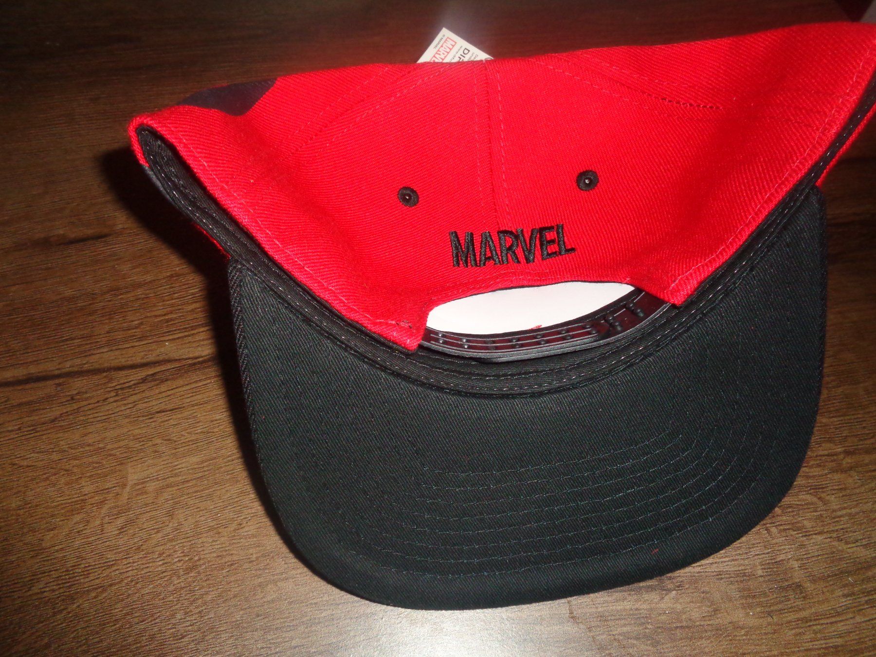 Hüte, Mützen & Caps: Marvel - Captain America Japanese Snapback – Neu und originalverpackt aus Olten von Disc-Ausverkauf 1