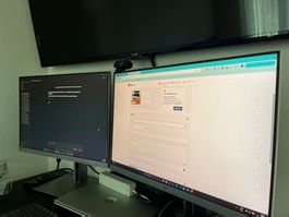 2× HP E24 Monitor 24" FHD IPS  Business-Bildschirm