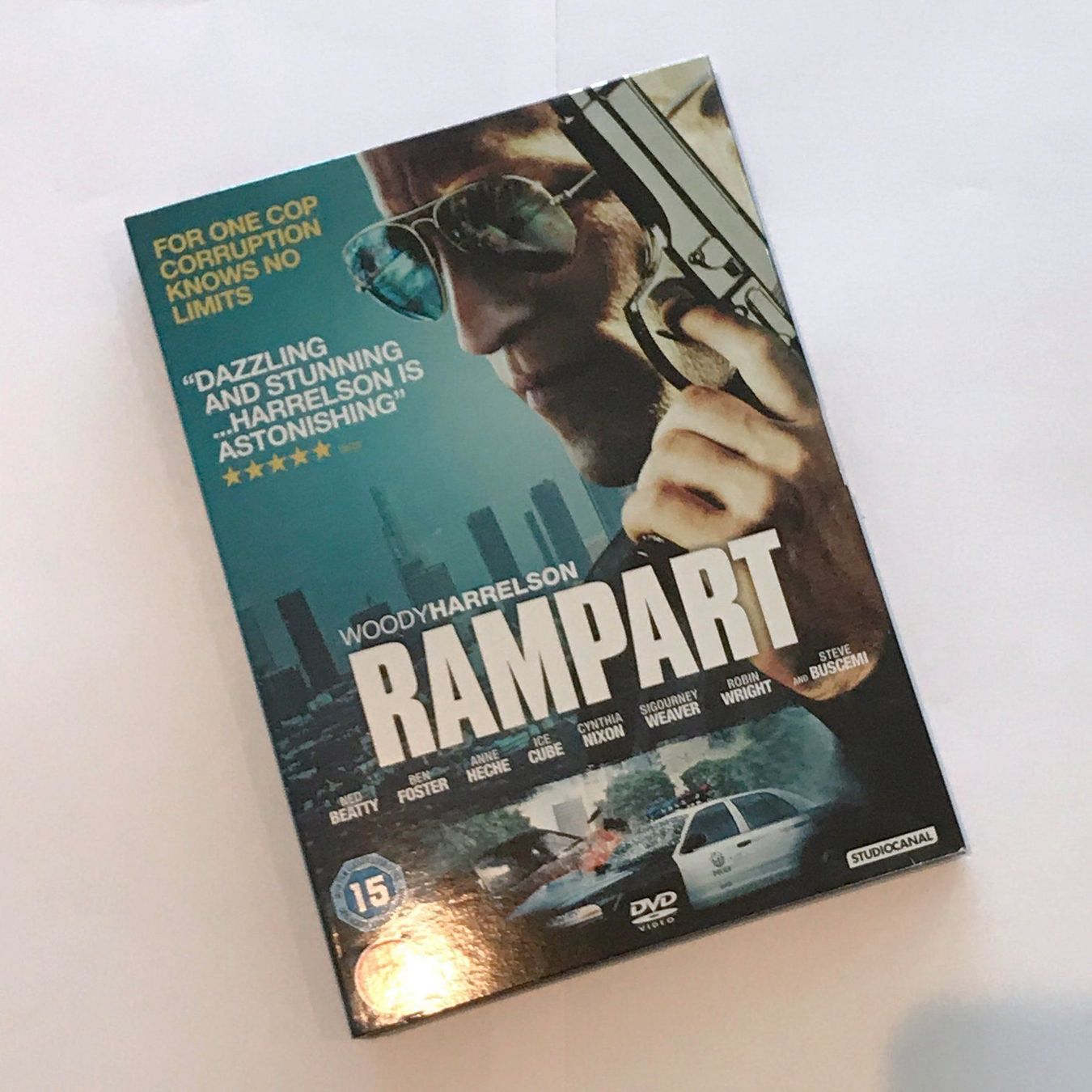 Tutti i DVDs: Rampart (DVD) – Usato da Baden venduto da marvinfinch