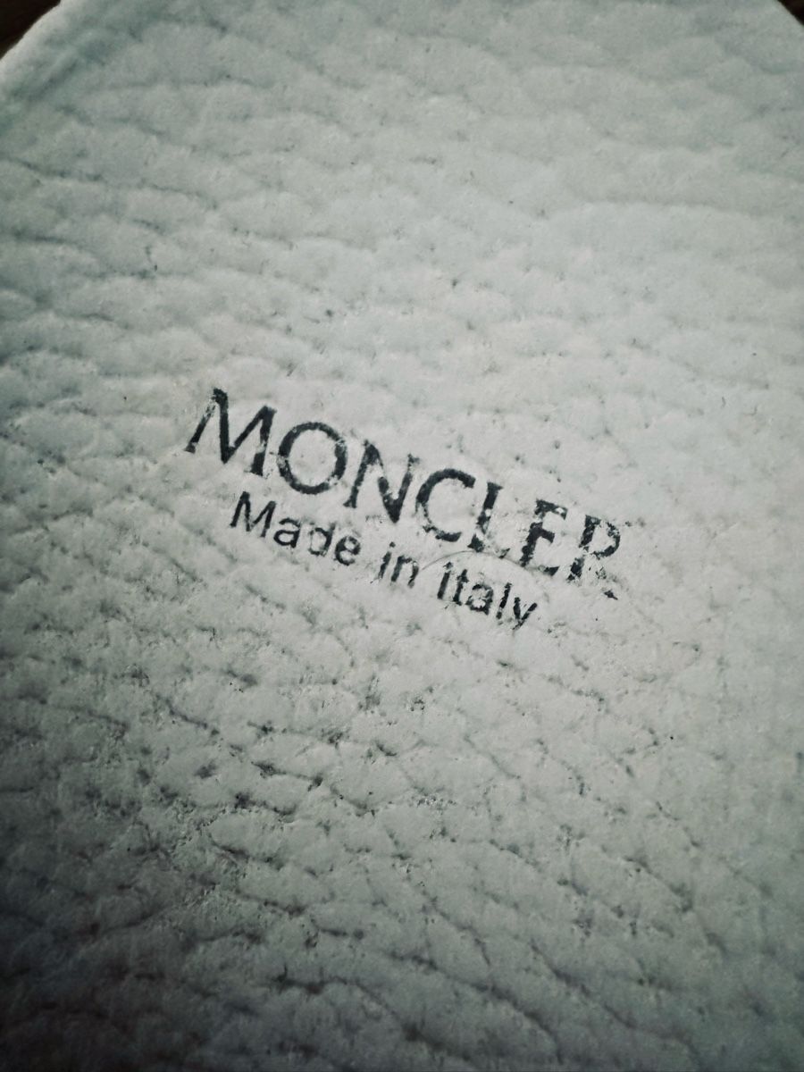 Moncler Chaussures hommes: Moncler - Sandals - 40 – D'occasion à Collonge-Bellerive par alejan_0984 2