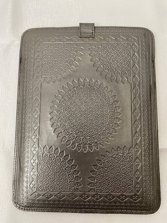 Covers & Taschen: Tablethülle grau/silber – Neu (gemäss Beschreibung) aus Hausen AG von corinne_g 1