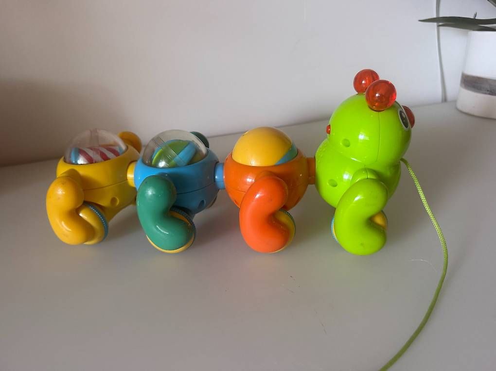 Spielzeuge: Train musical Brio  Chenille avec 4 wagons-capsules – Gebraucht aus Genève von Poutch82 4